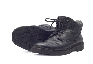melhor tipo de calçado  sapato pé bota preta trabalho