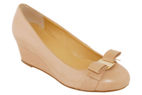 sapato-fem-anabela-nude